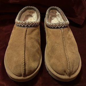 Worn Ugg Tasman